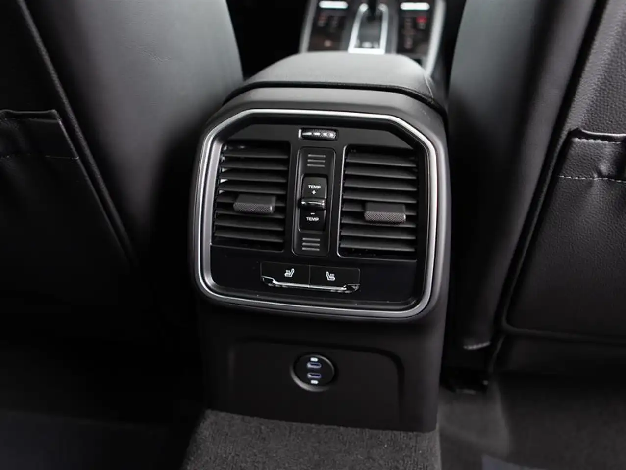 Porsche Macan снимка Porsche Macan