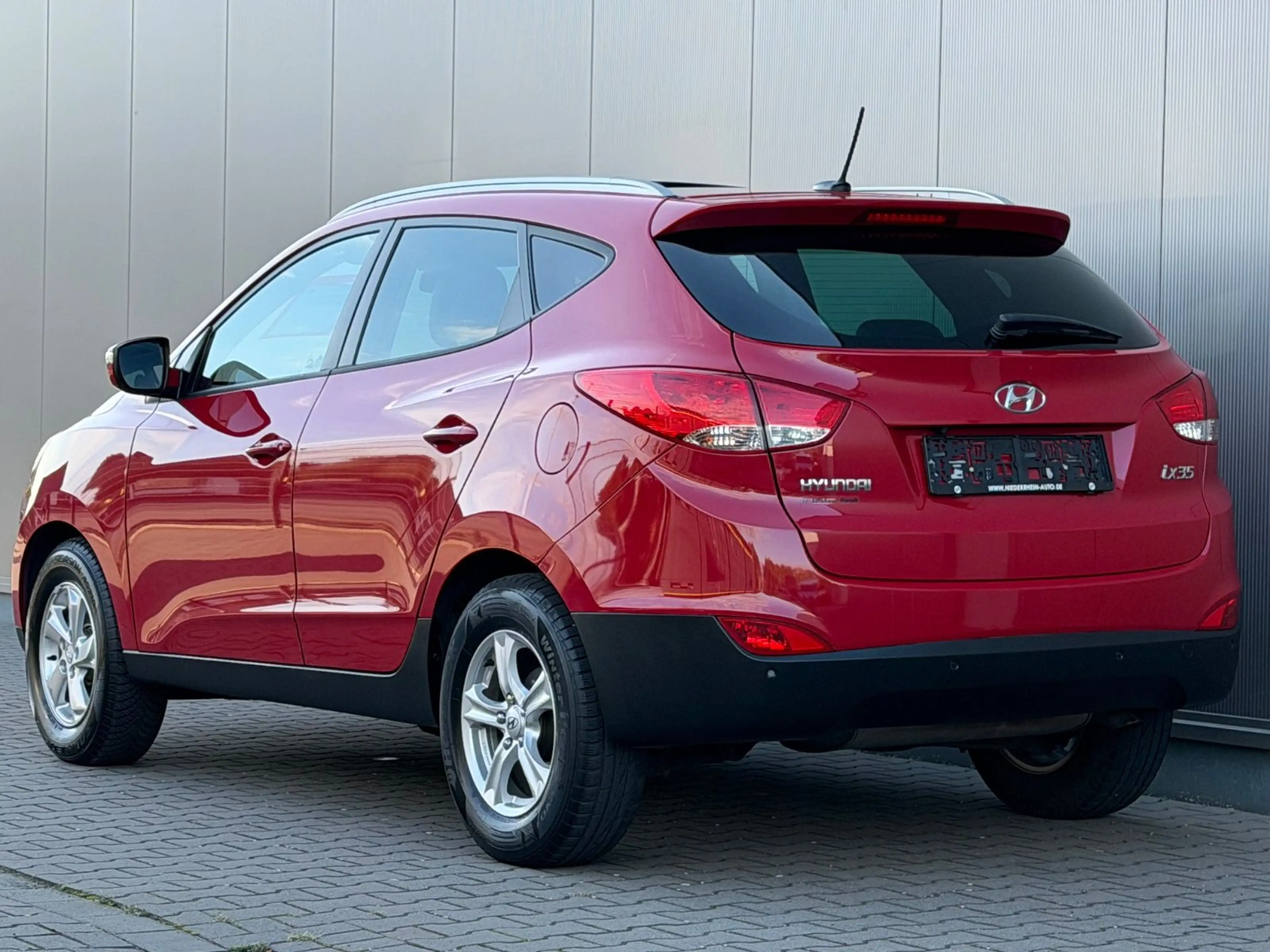 Hyundai iX35 Style Aut.Navi+Kam PanoKeyGo 1.Hand 67000km — photo 4