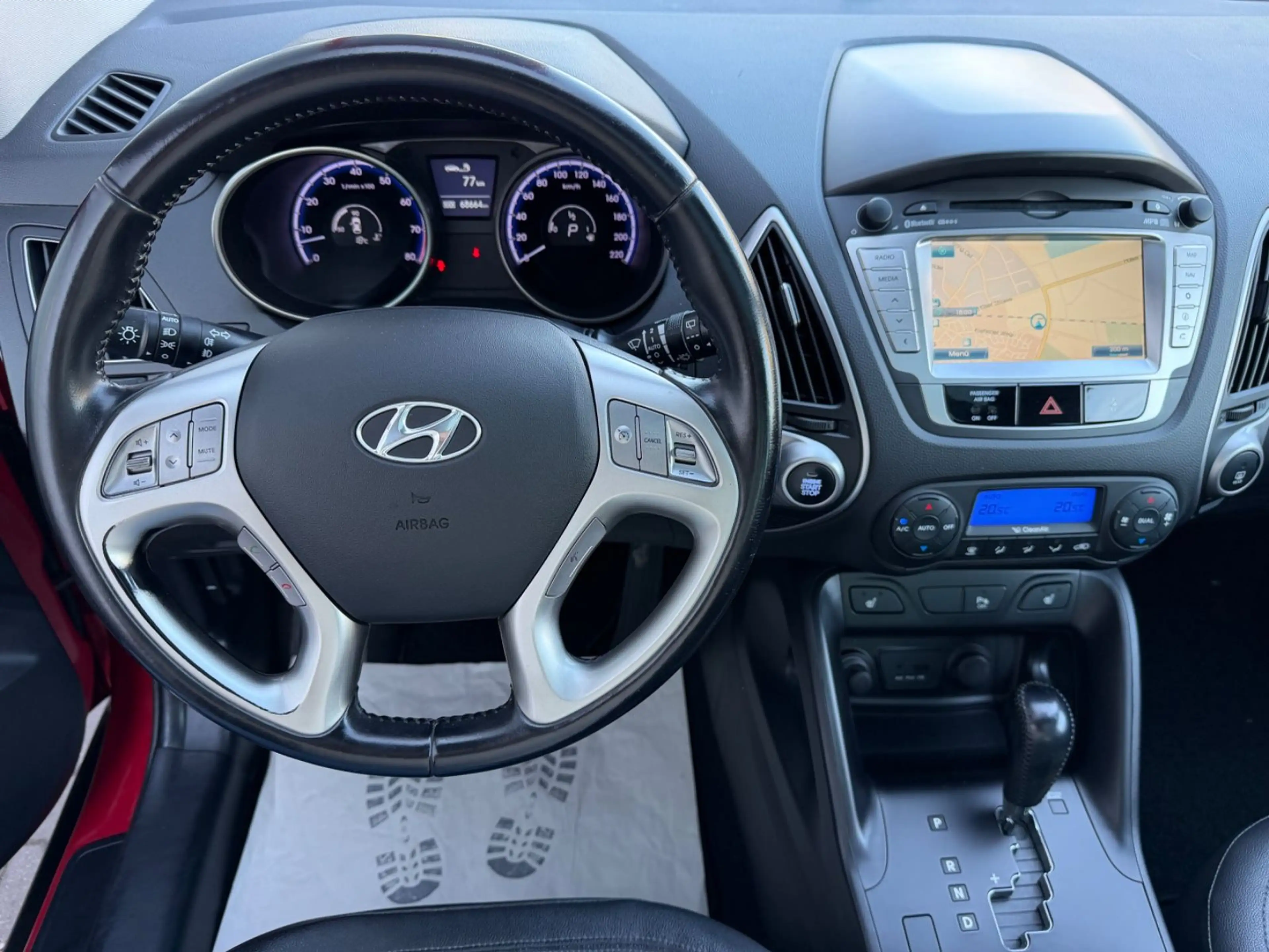 Hyundai iX35 Style Aut.Navi+Kam PanoKeyGo 1.Hand 67000km — photo 10