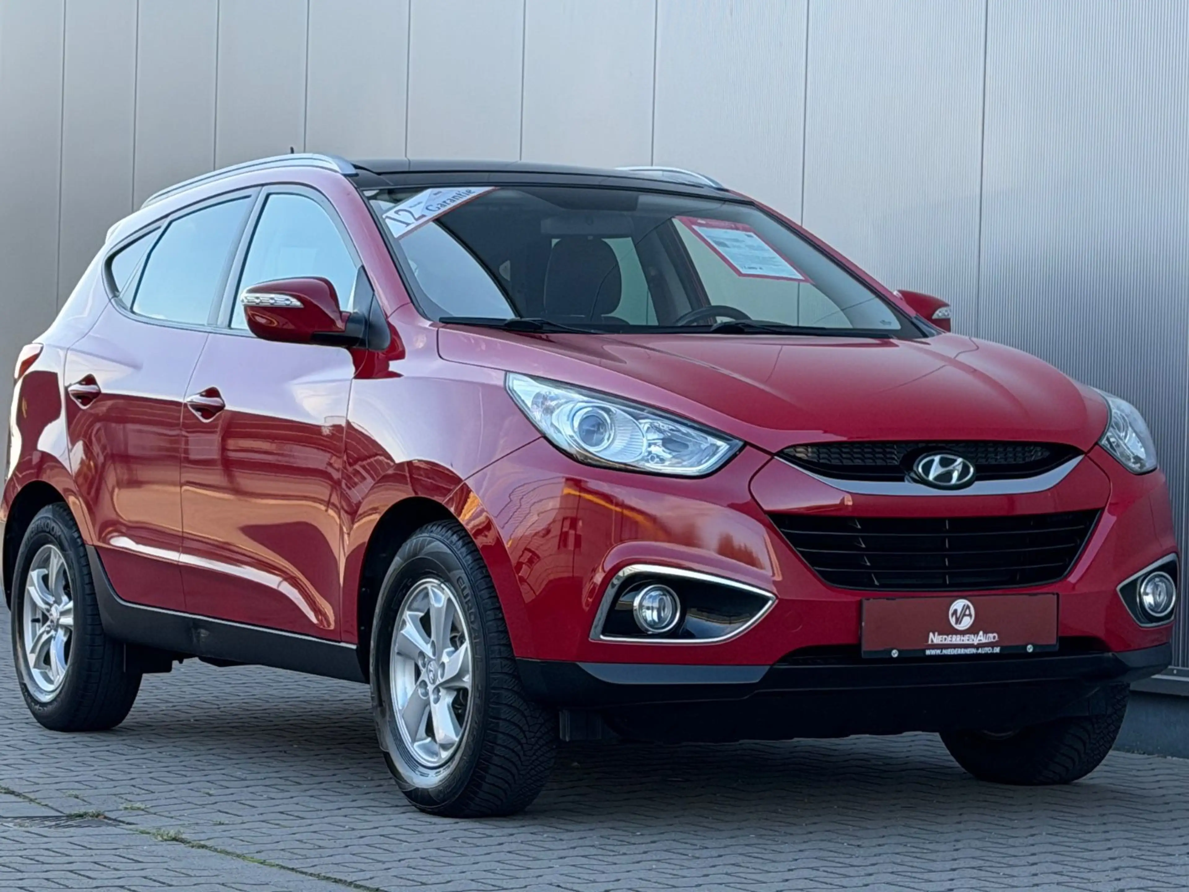 Hyundai iX35 Style Aut.Navi+Kam PanoKeyGo 1.Hand 67000km — photo 2