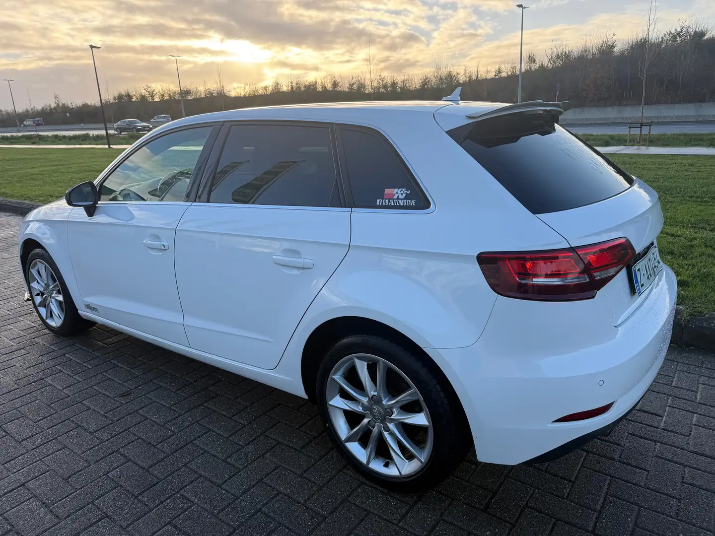 Audi A3 A3 1.0 TFSI Limousine design Blanc - 2