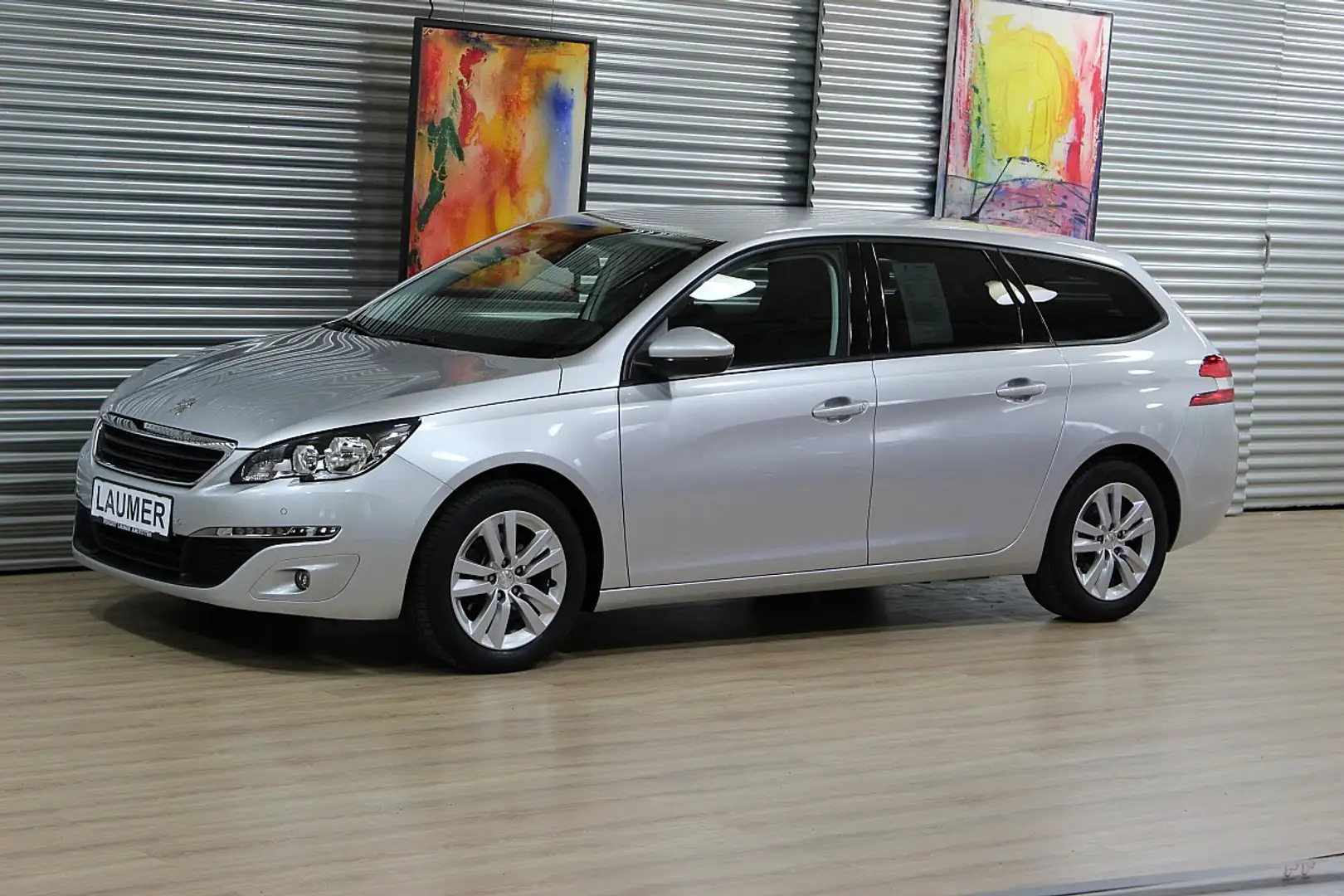 Peugeot 308 SW 1,6 BHDI 100PS Active S&S Silber - 1
