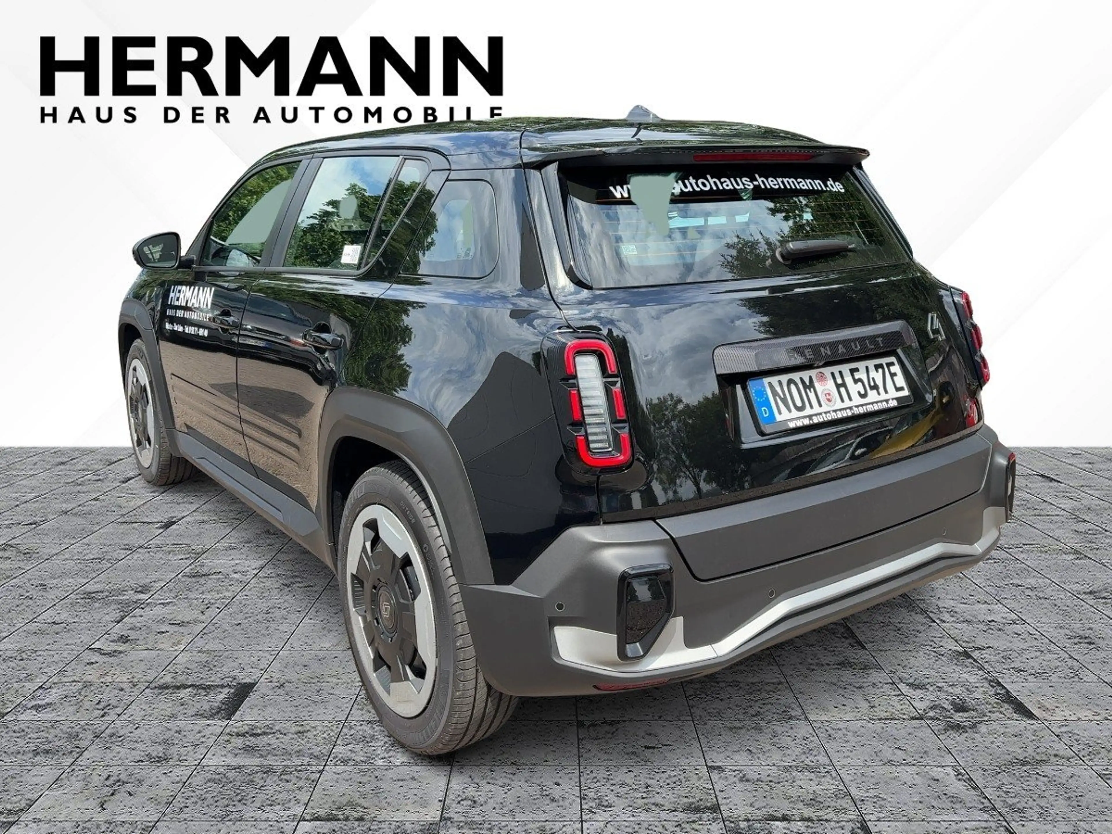 Renault R 4 E-TECH Evolution 120 Urban Range — photo 4