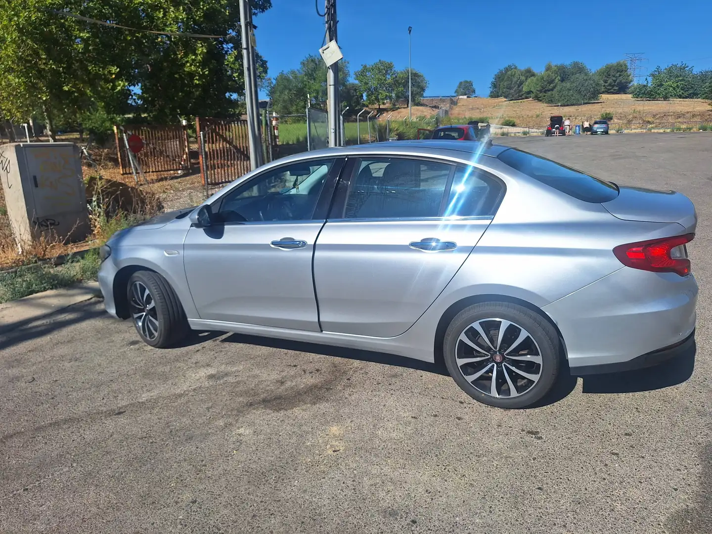 Fiat Tipo Tipo Sedán 1.6 Multijet II Lounge Lounge Gris - 2