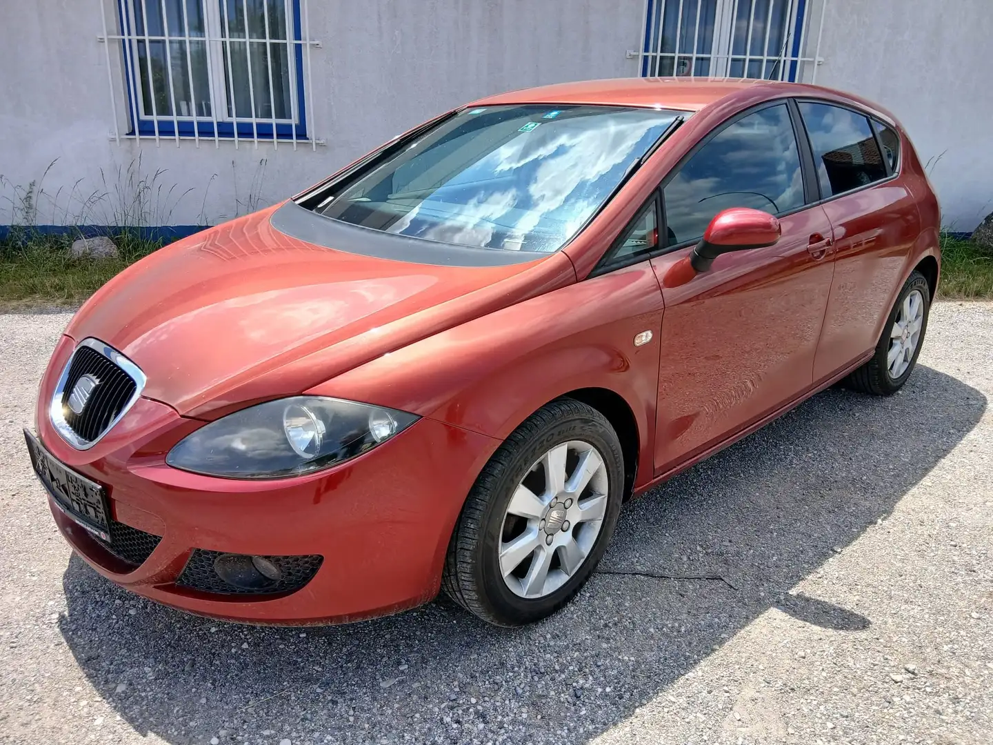 SEAT Leon Leon Stylance Ecomotive 1,9 TDI DPF Rot - 1