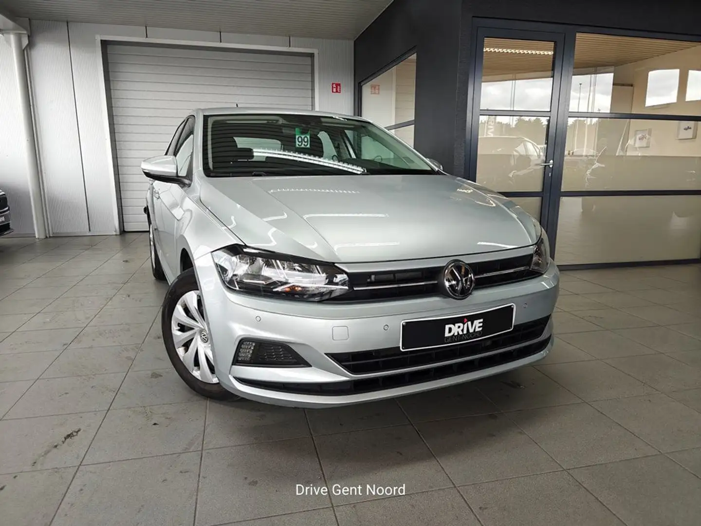 Volkswagen Polo TSI Comfortline DSG Grijs - 2