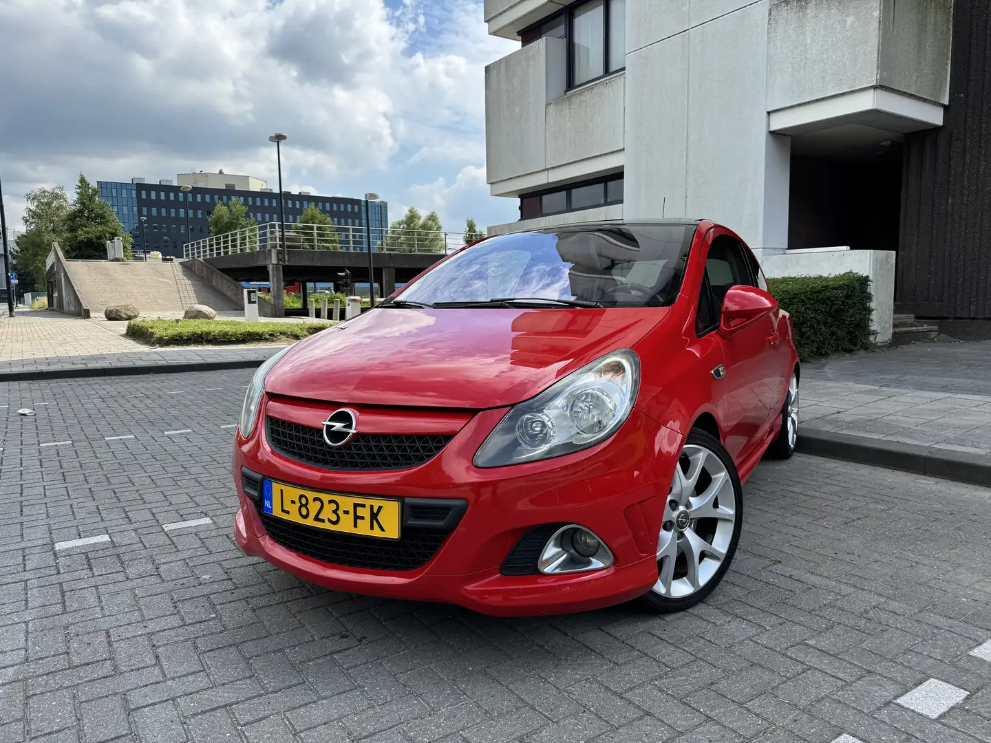 Opel Corsa 1.6 Turbo OPC - 2
