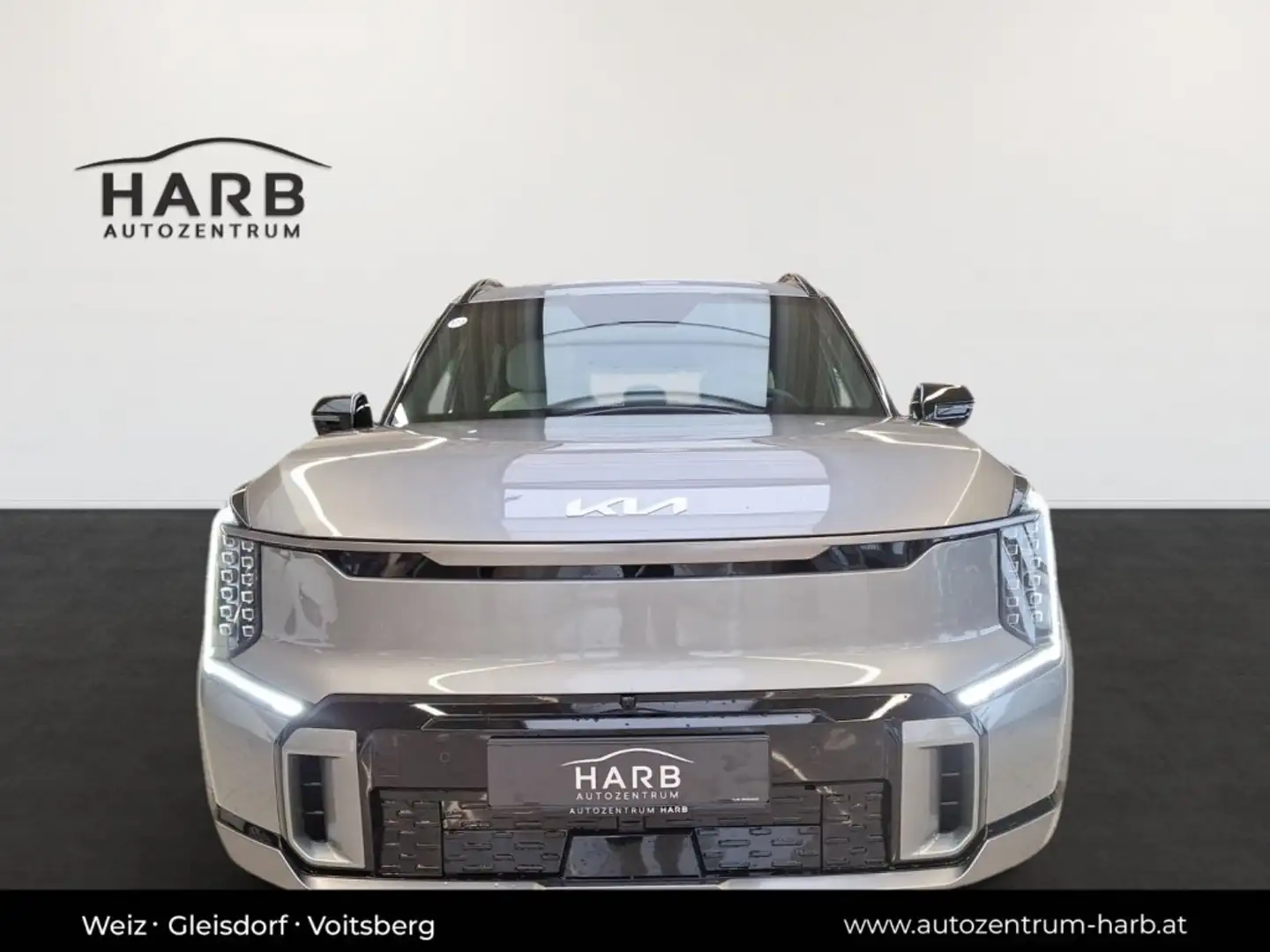 Kia EV9 /7/GT-LINE/100KWH/AT/AWD/384/SD Grau - 2