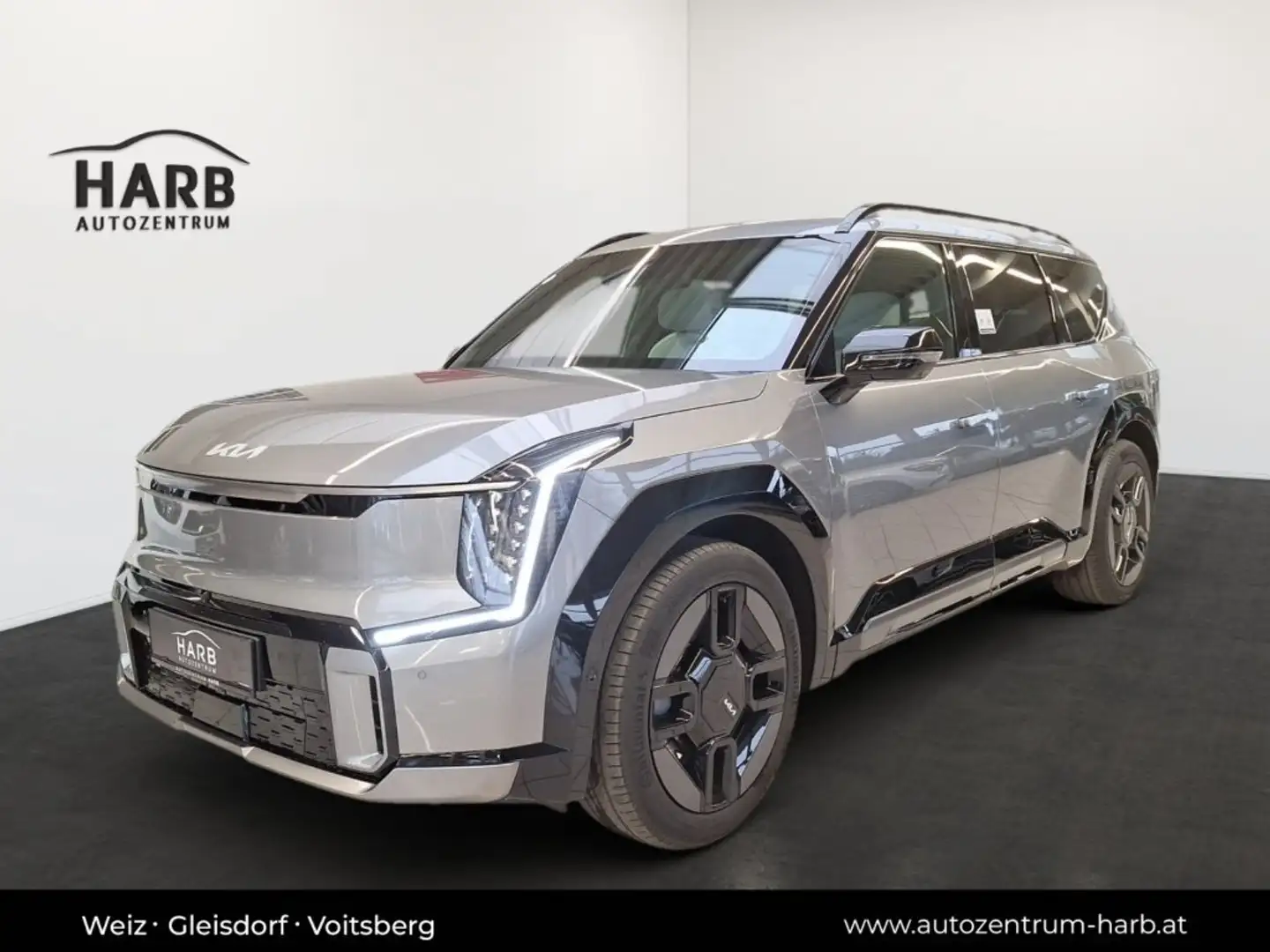 Kia EV9 /7/GT-LINE/100KWH/AT/AWD/384/SD Grau - 2