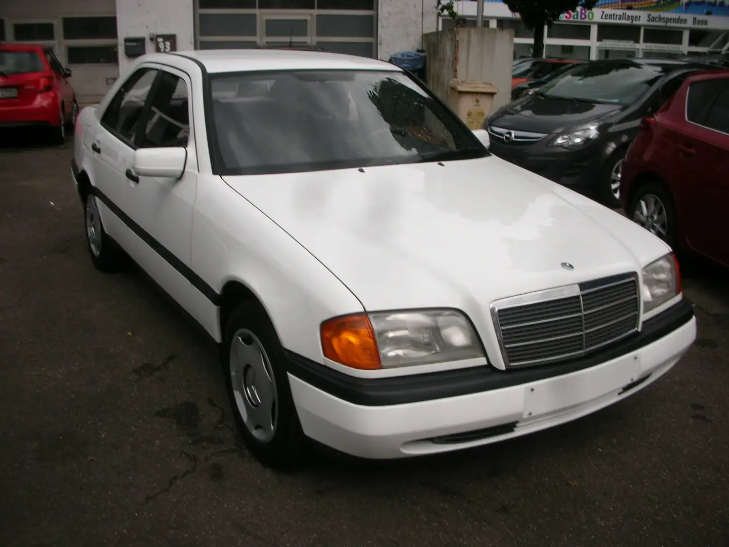 Mercedes-Benz C 180 Klima *1.Halter *Airbags+ABS Wit - 1