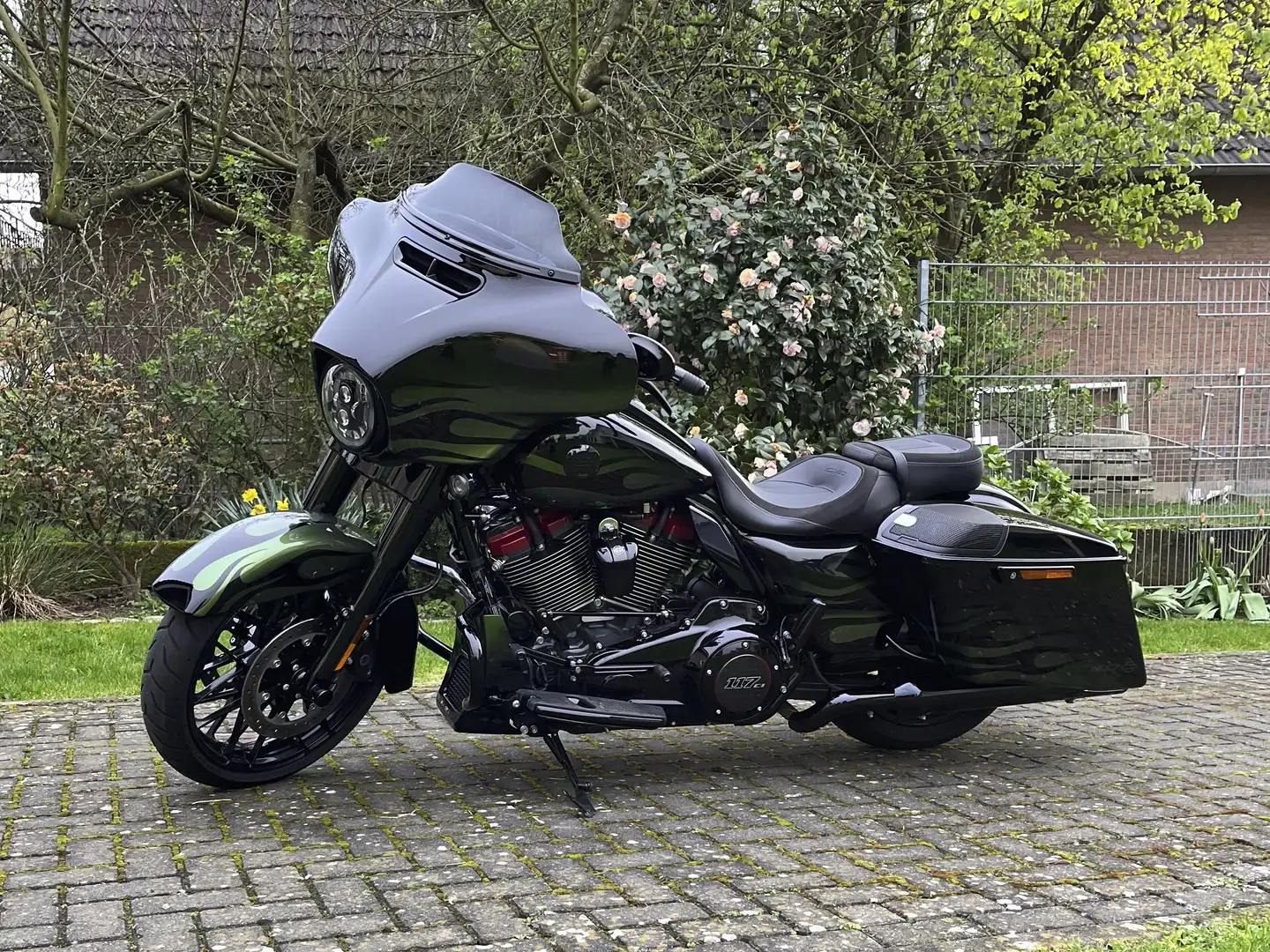 Harley-Davidson Street Glide CVO - 2
