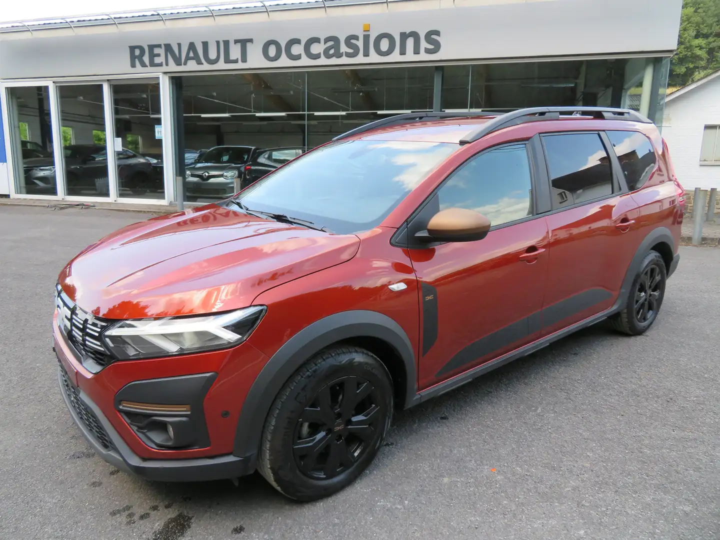 Dacia Jogger Jogger 1.0 TCe Extreme 7pl. Bruin - 1