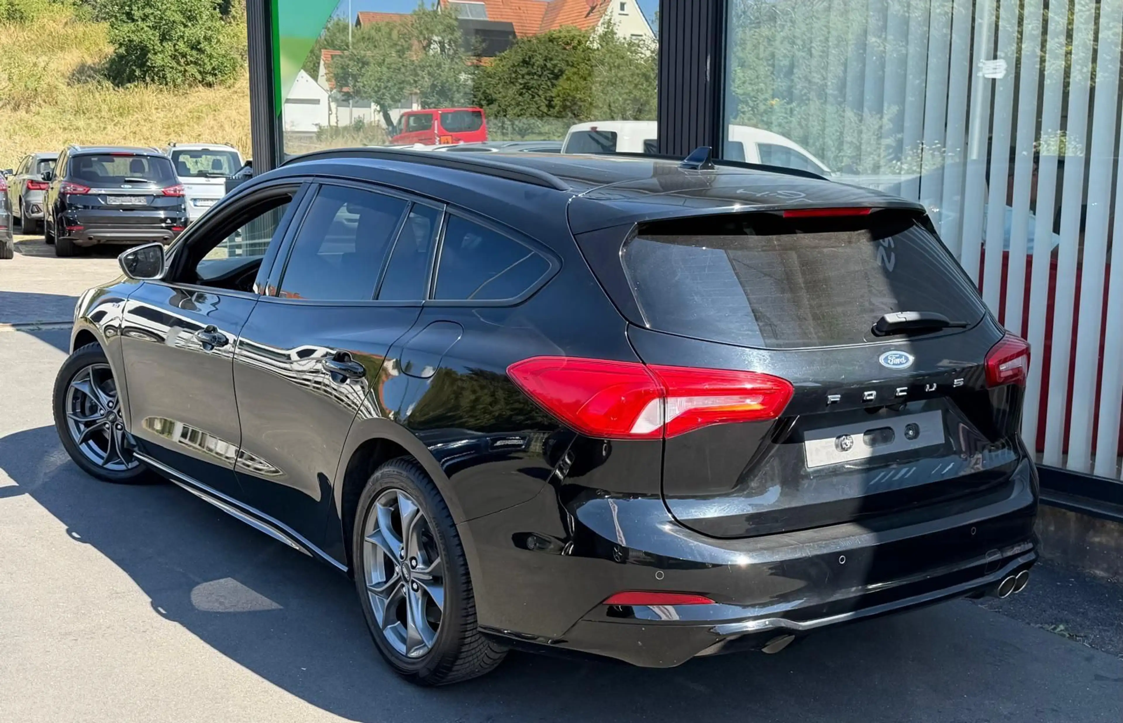 Ford Focus Turnier ST-Line — photo 9