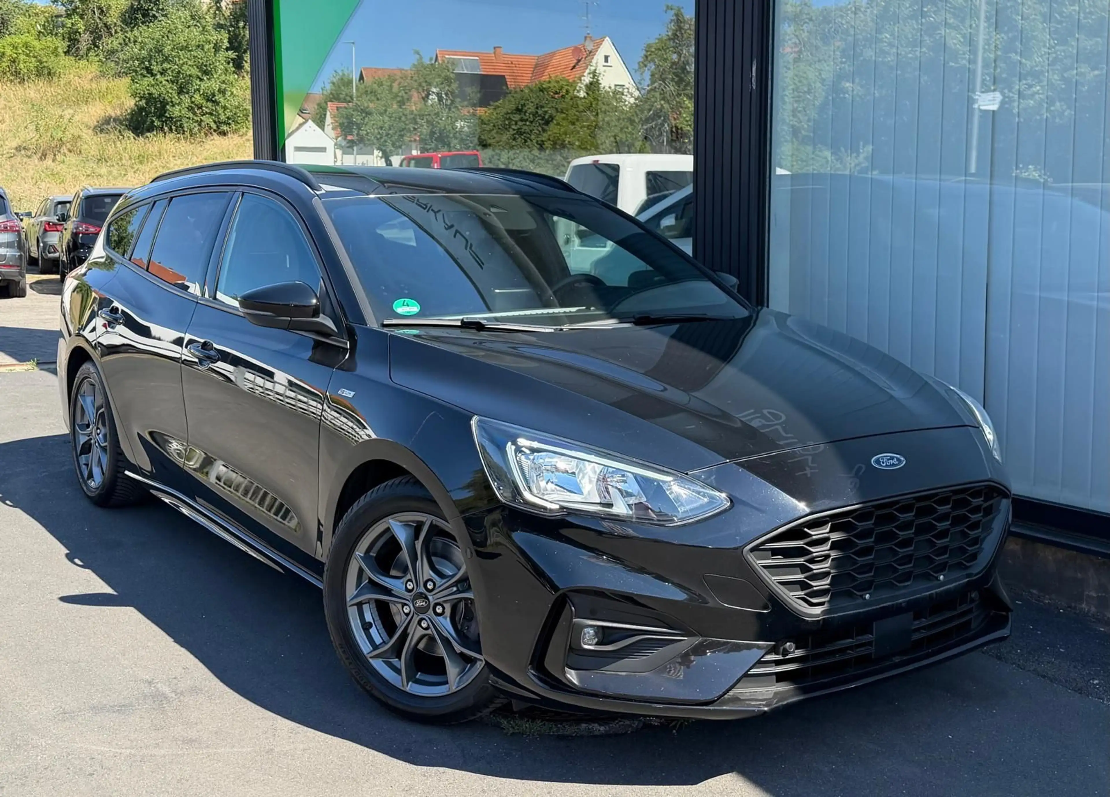 Ford Focus Turnier ST-Line — photo 2