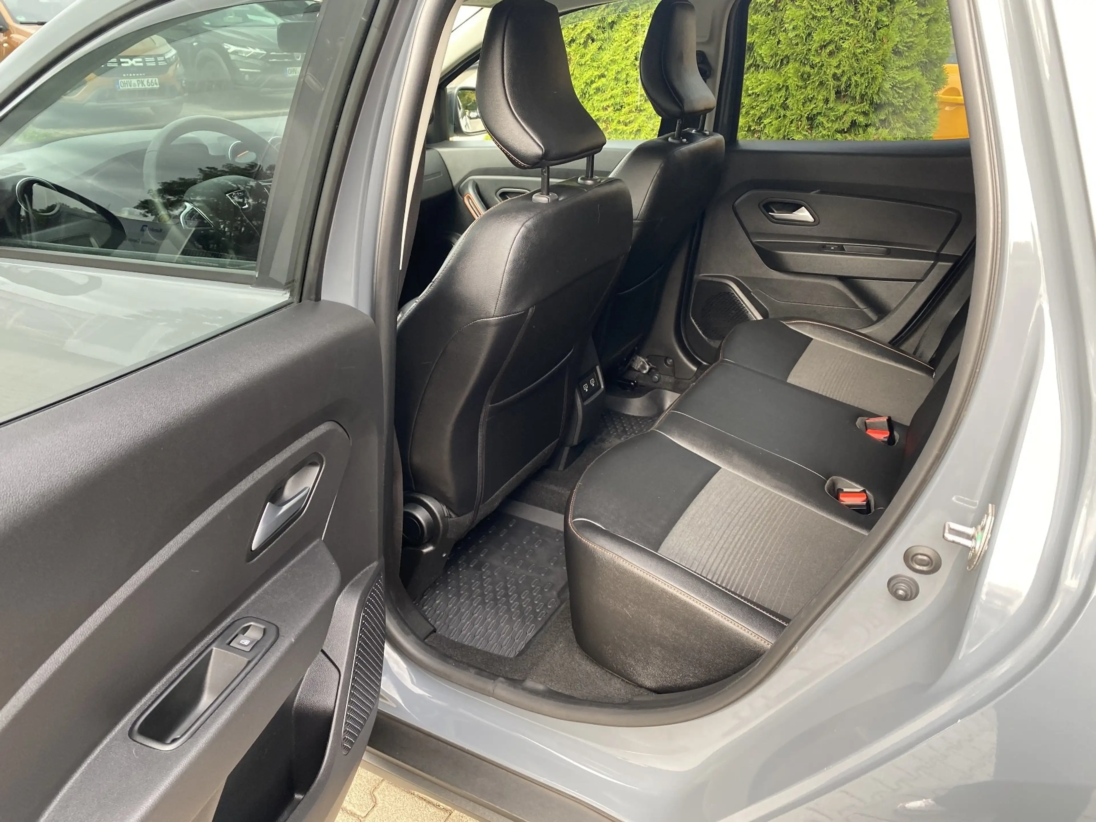 Dacia Duster Sondermodell Extreme — photo 8