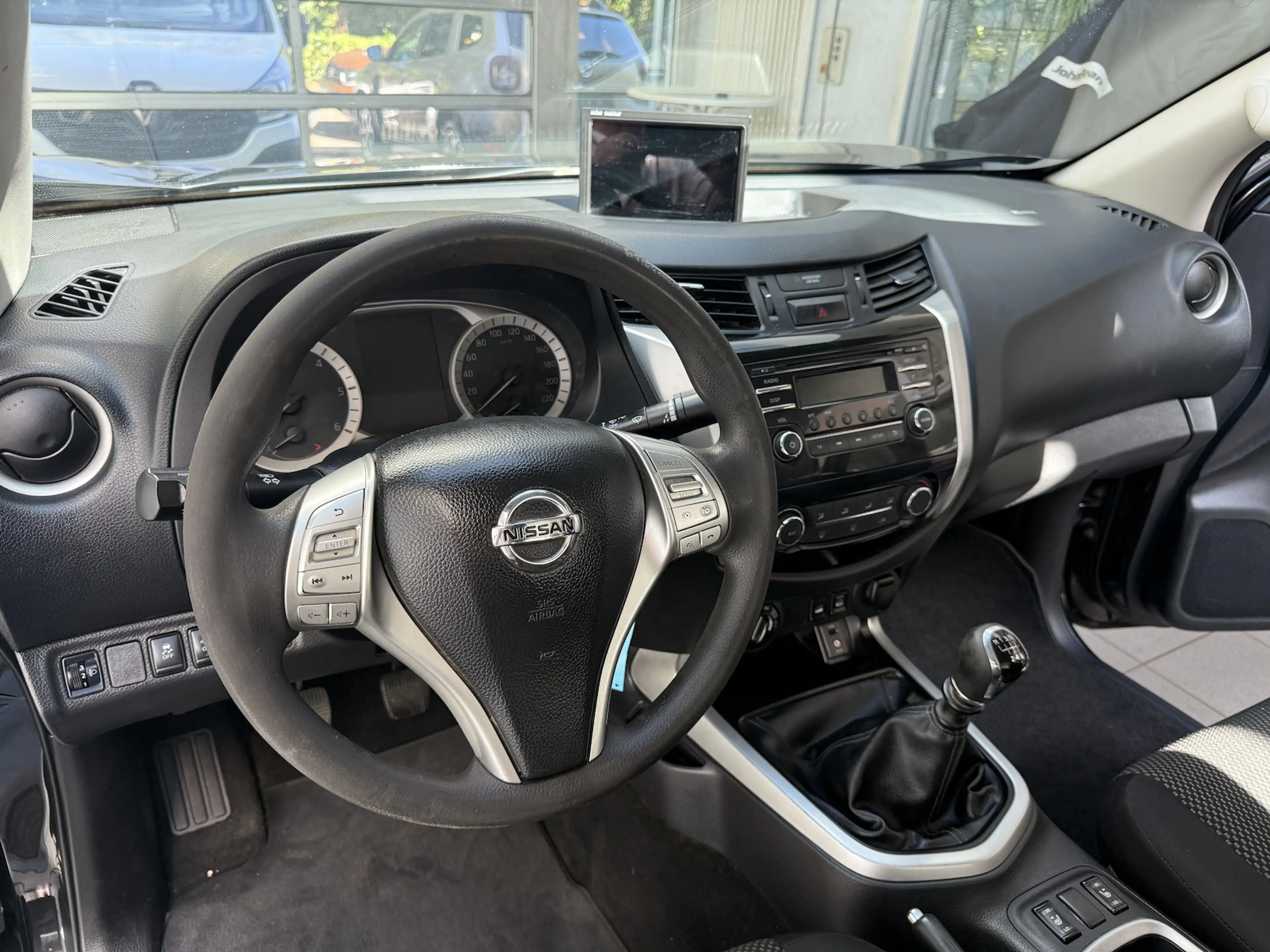 Nissan NP300 Acenta King Cab 4x4 Netto 10500.- — photo 14