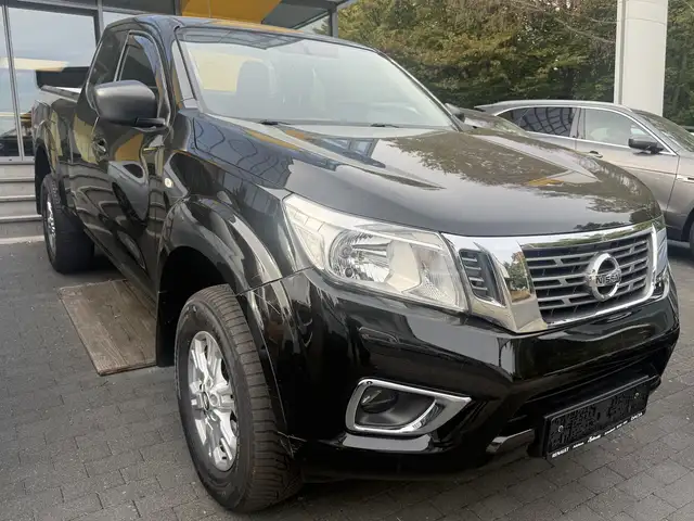 Nissan NP300 Acenta King Cab 4x4 Netto 10500.-