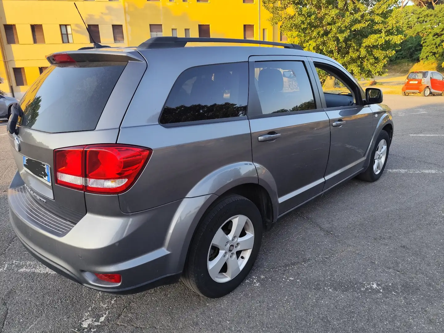 Fiat Freemont 2.0 mjt 16v Urban 170cv - 1