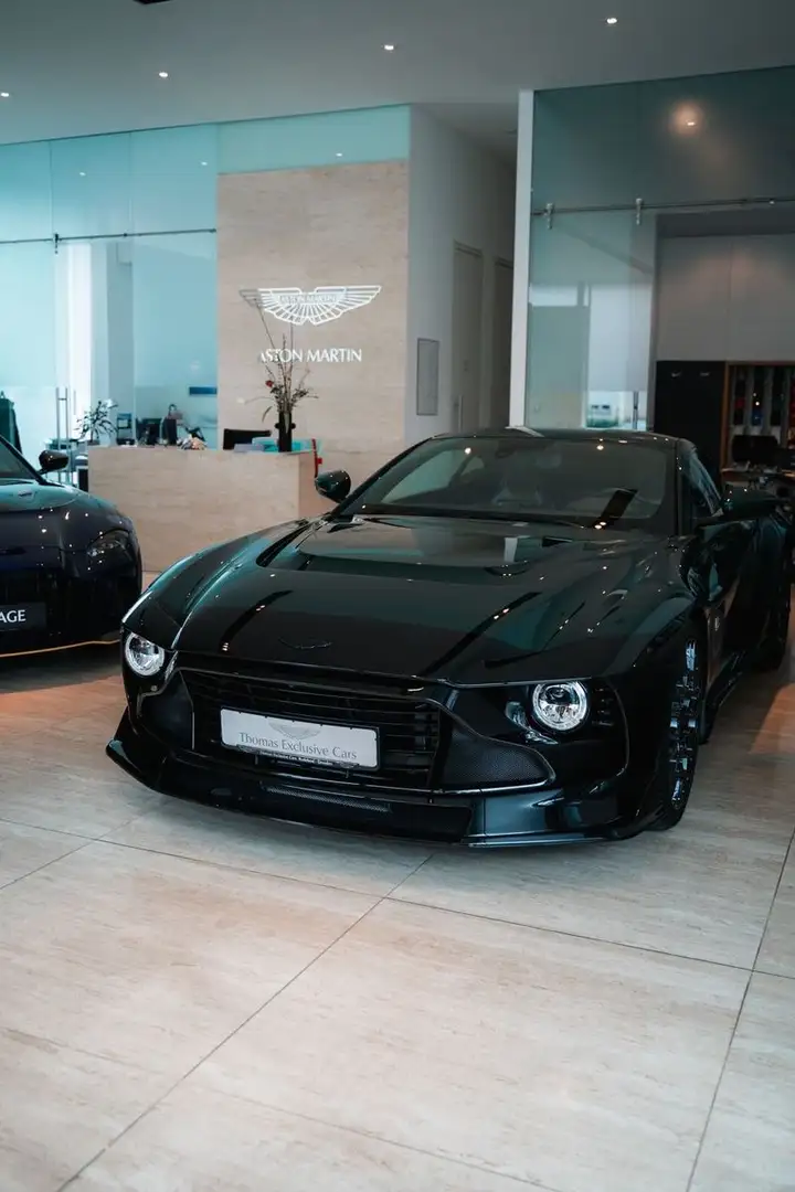 Aston Martin Valour 1 of 110 Vert - 2