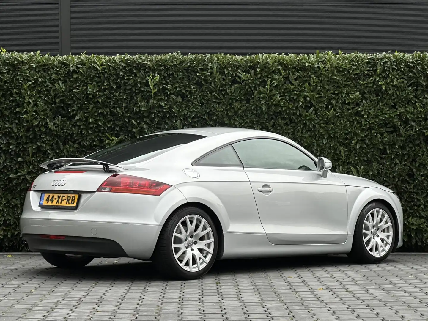 Audi TT 2.0 TFSI Pro Line, NIEUW MODEL, S-LINE, NL AUTO, N Grijs - 2