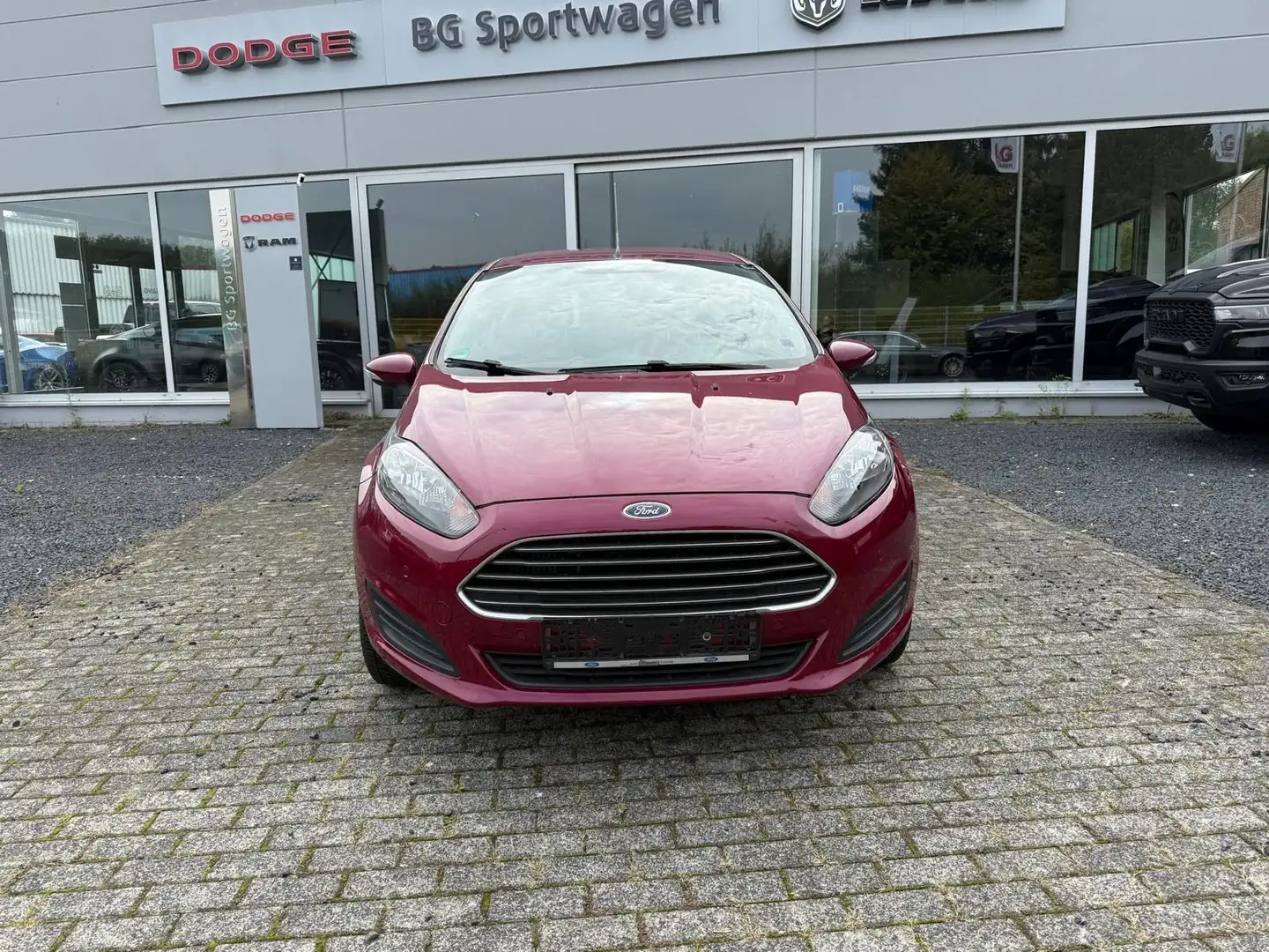 Ford Fiesta Sync Edition Mauve - 2
