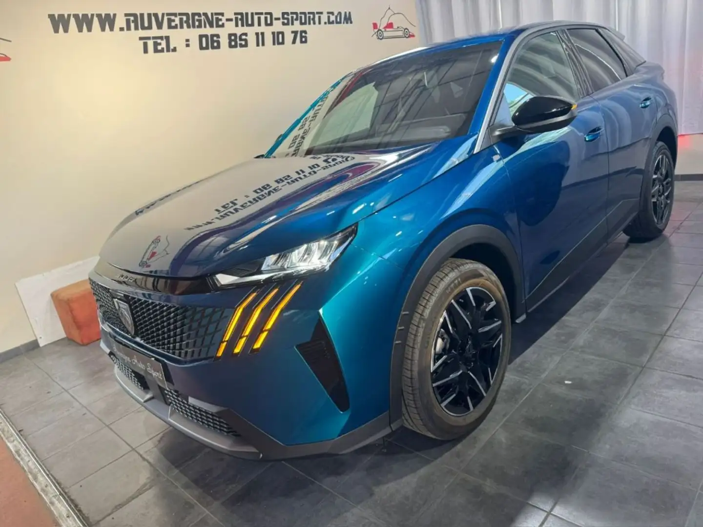 Peugeot 3008 HYBRID 145 e-DCS6 ALLURE Bleu - 1