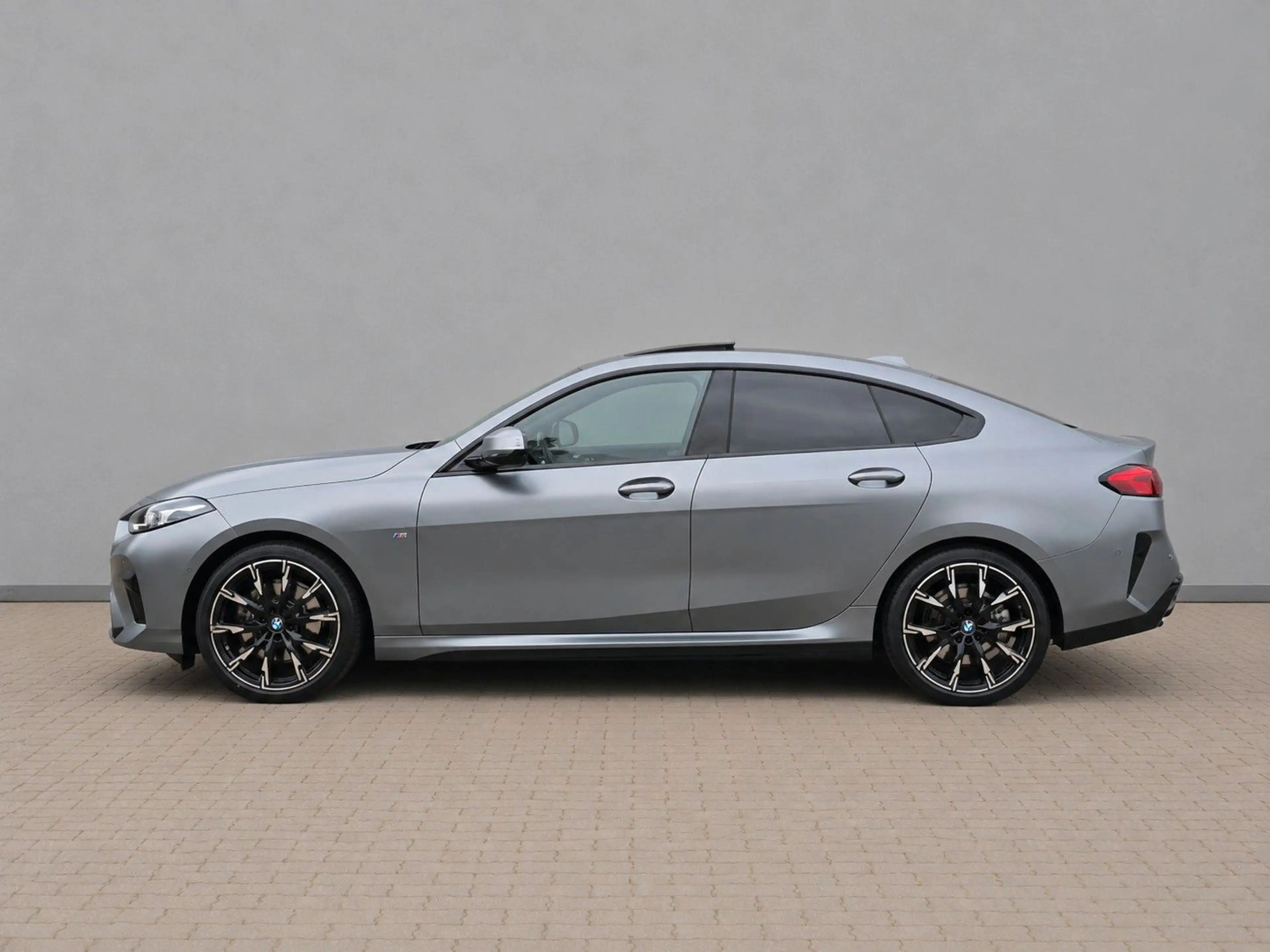 BMW 220 i Gran Coupe M SPORT PANO ACC HUD H&K 360°19" — photo 5