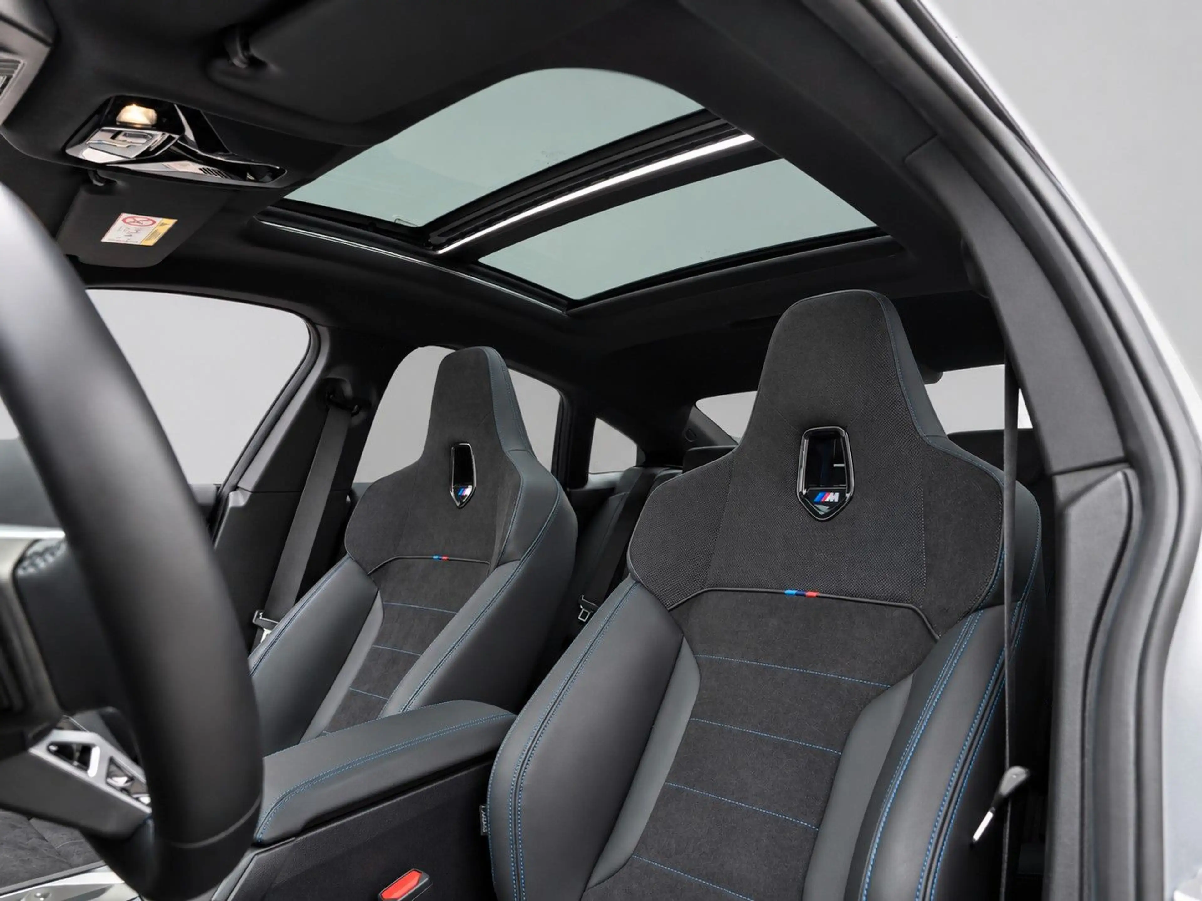 BMW 220 i Gran Coupe M SPORT PANO ACC HUD H&K 360°19" — photo 9