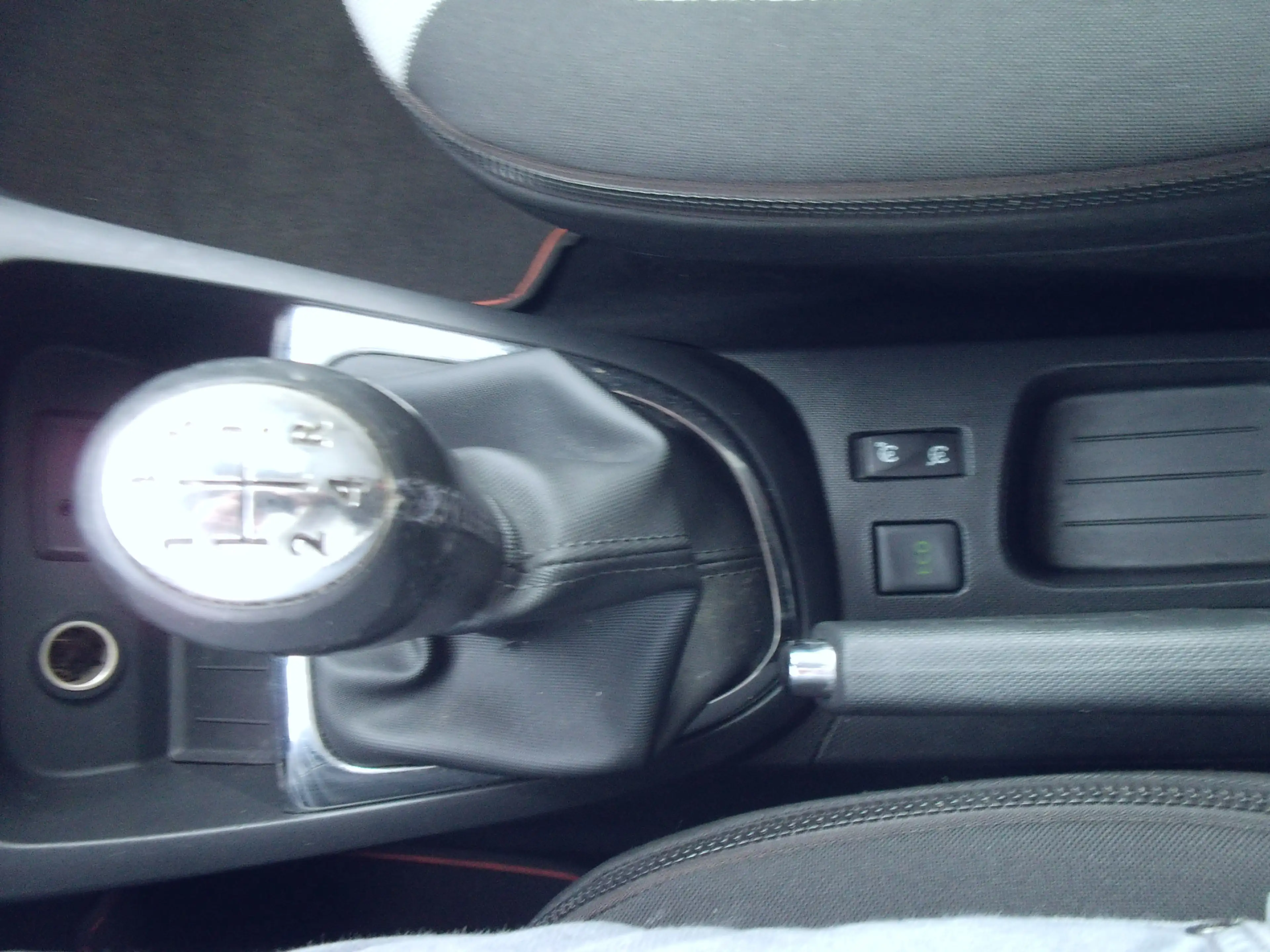 Renault Captur 0.9 TCe Dynamique — photo 37