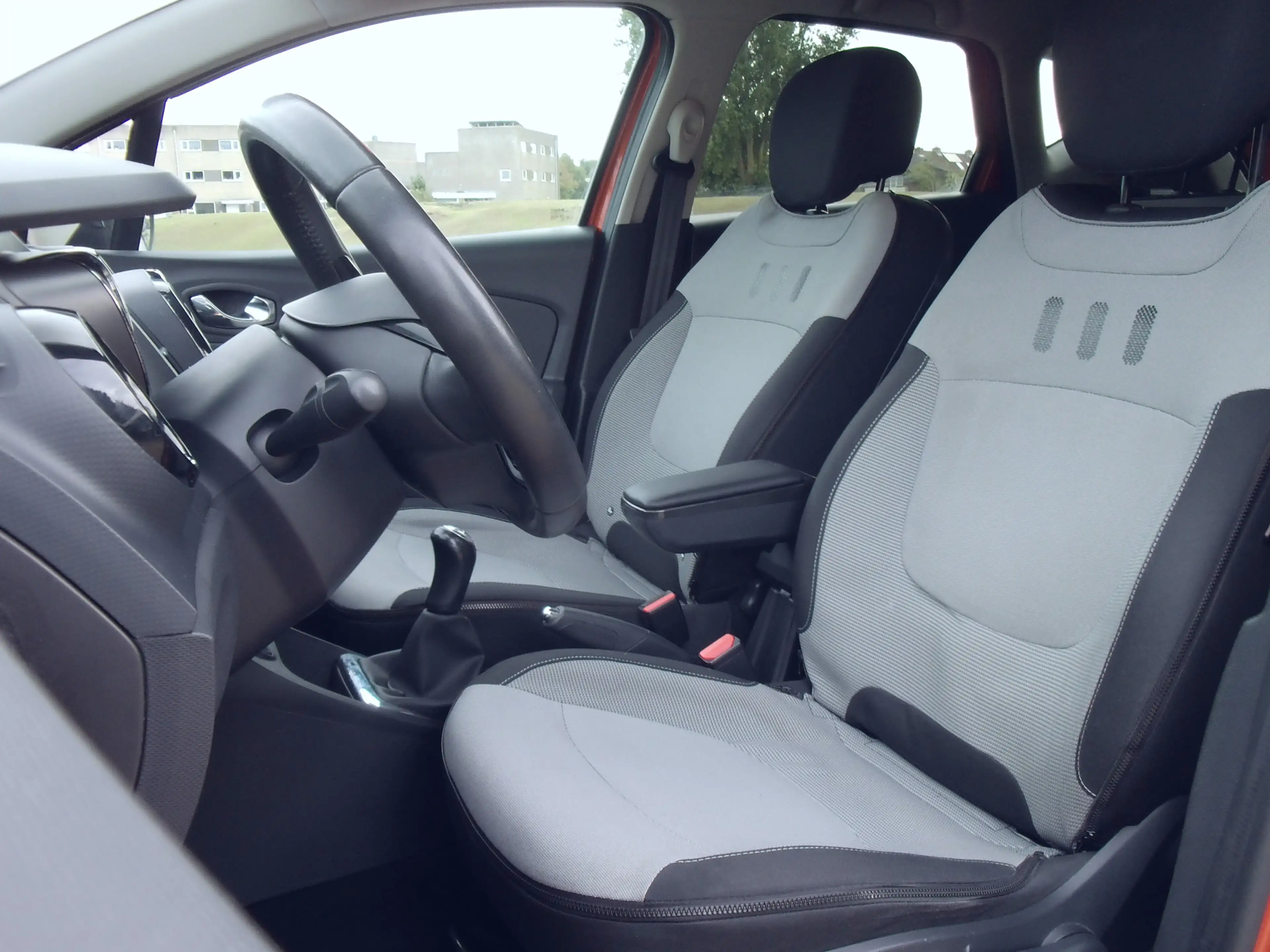 Renault Captur 0.9 TCe Dynamique — photo 28