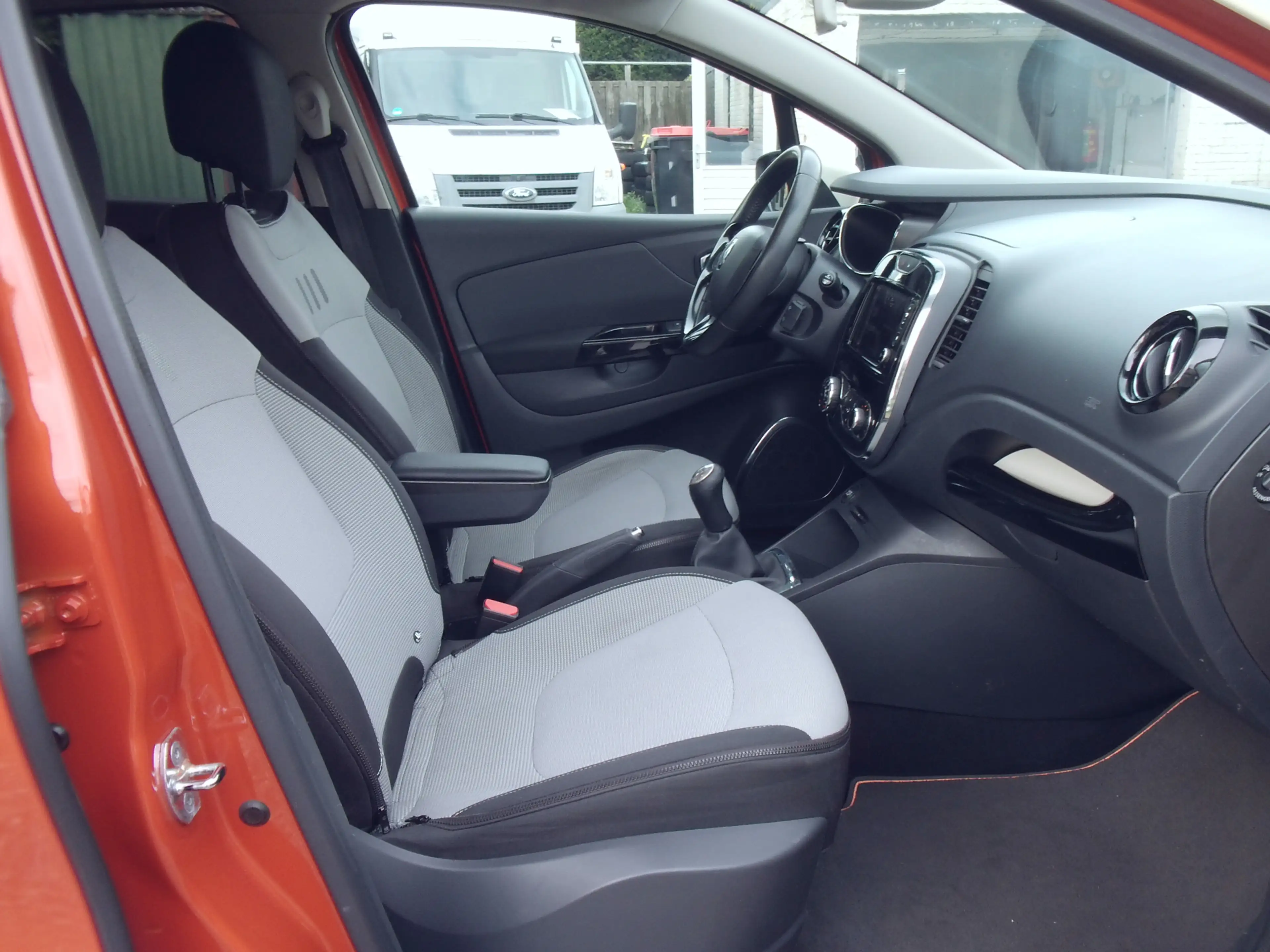 Renault Captur 0.9 TCe Dynamique — photo 18