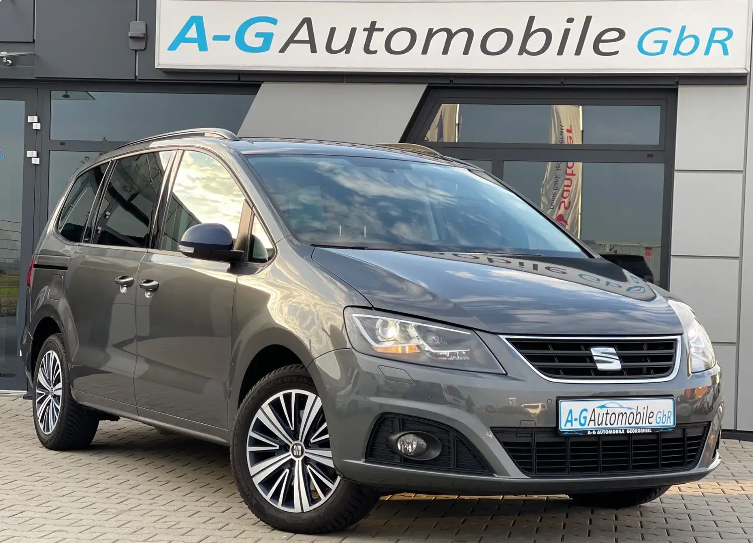 SEAT Alhambra Connect 7-Sitzer DSG Bi-Xenon AHK Grau - 1