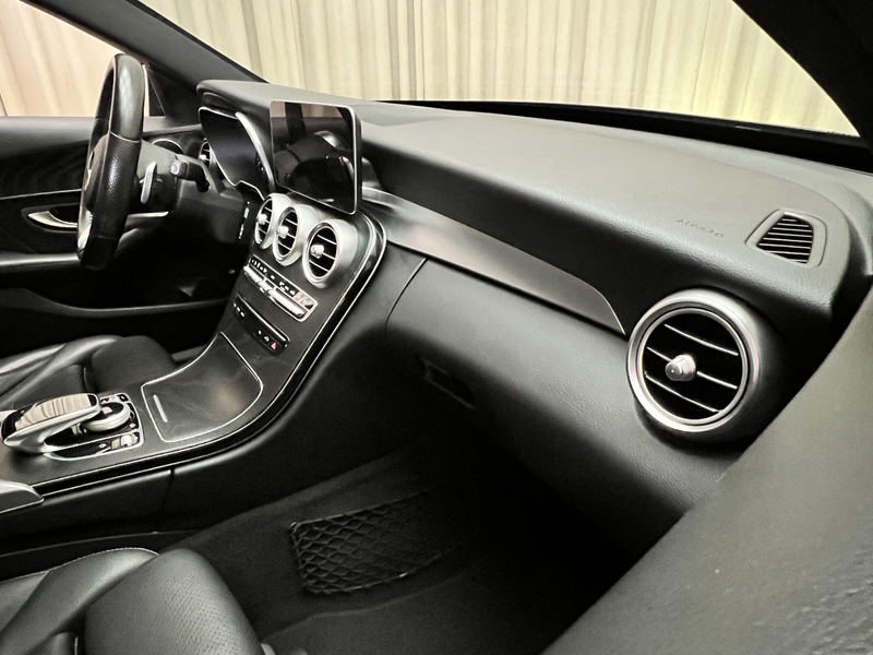 Mercedes-Benz C 180 *AMG* Panoramadak / Leder / Camera / LED High Perf — photo 32