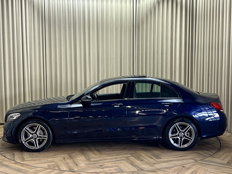 Mercedes-Benz C 180 *AMG* Panoramadak / Leder / Camera / LED High Perf — photo 4