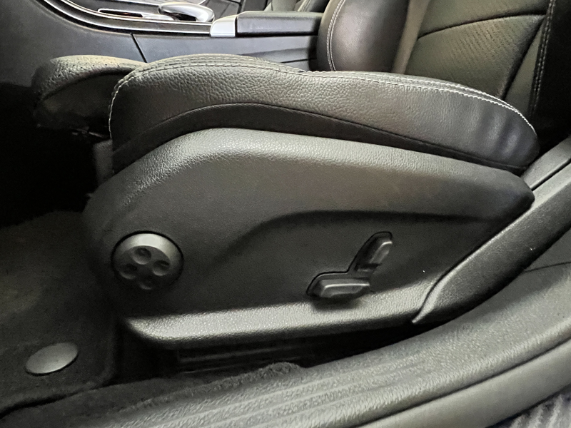 Mercedes-Benz C 180 *AMG* Panoramadak / Leder / Camera / LED High Perf — photo 15