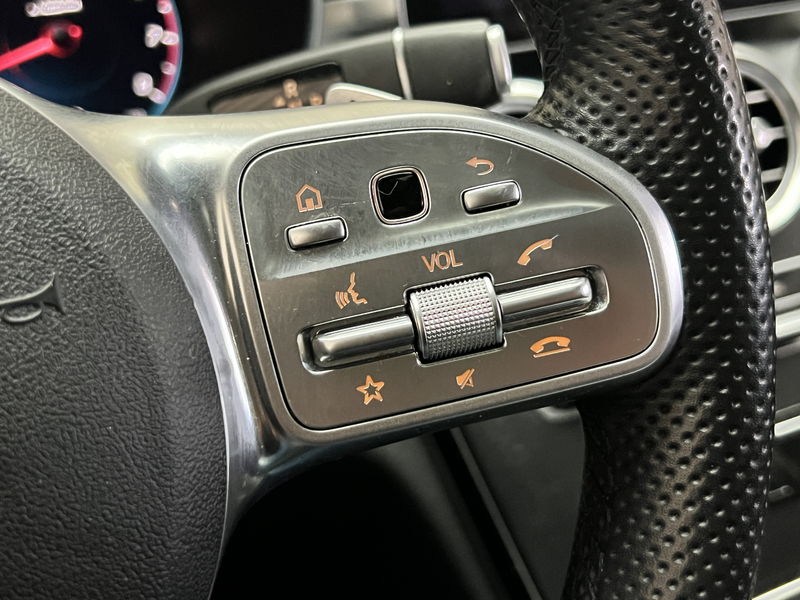 Mercedes-Benz C 180 *AMG* Panoramadak / Leder / Camera / LED High Perf — photo 45