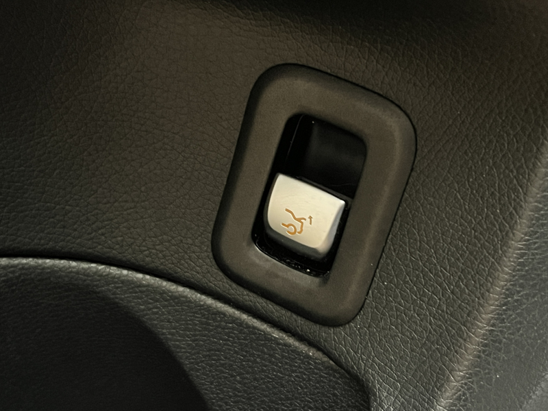 Mercedes-Benz C 180 *AMG* Panoramadak / Leder / Camera / LED High Perf — photo 12