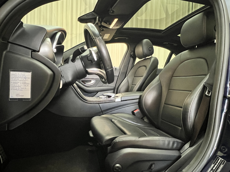 Mercedes-Benz C 180 *AMG* Panoramadak / Leder / Camera / LED High Perf — photo 14