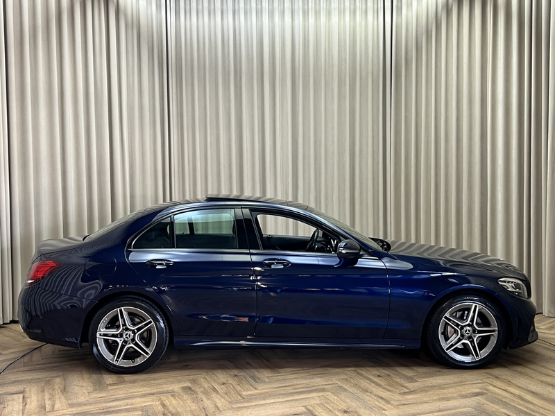 Mercedes-Benz C 180 *AMG* Panoramadak / Leder / Camera / LED High Perf — photo 37