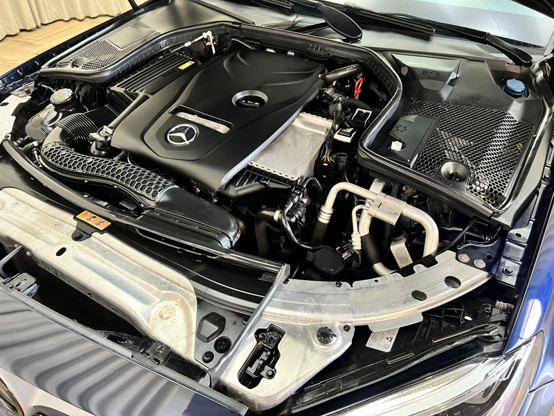 Mercedes-Benz C 180 *AMG* Panoramadak / Leder / Camera / LED High Perf — photo 17