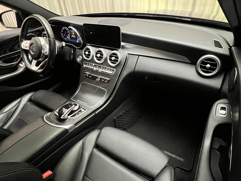 Mercedes-Benz C 180 *AMG* Panoramadak / Leder / Camera / LED High Perf — photo 31