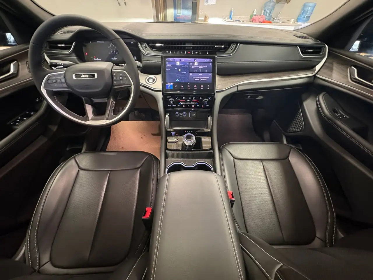 Jeep Grand Cherokee снимка Jeep Grand Cherokee