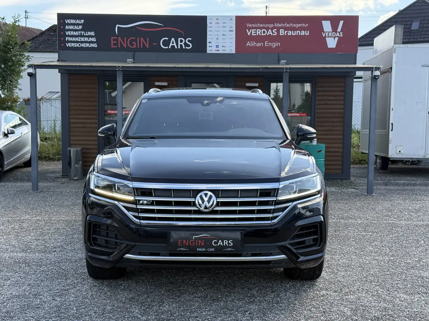 Volkswagen Touareg 4Motion V6 TDI SCR R-Line Aut. Schwarz - 2
