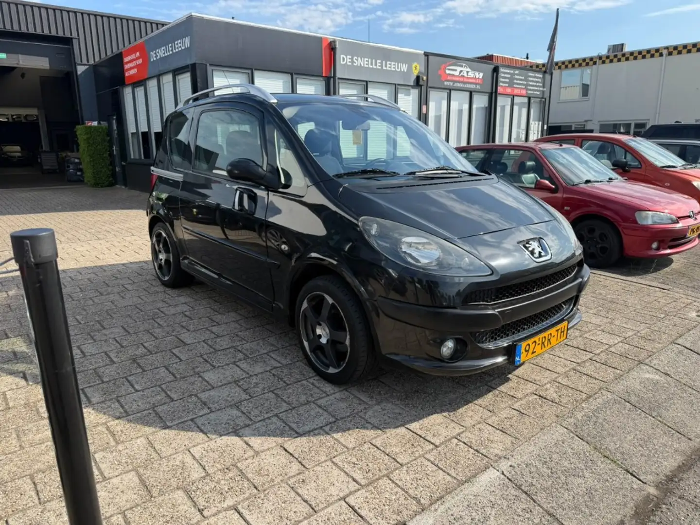 Peugeot 1007 1.6-16V SPORTY Automaat Schwarz - 1