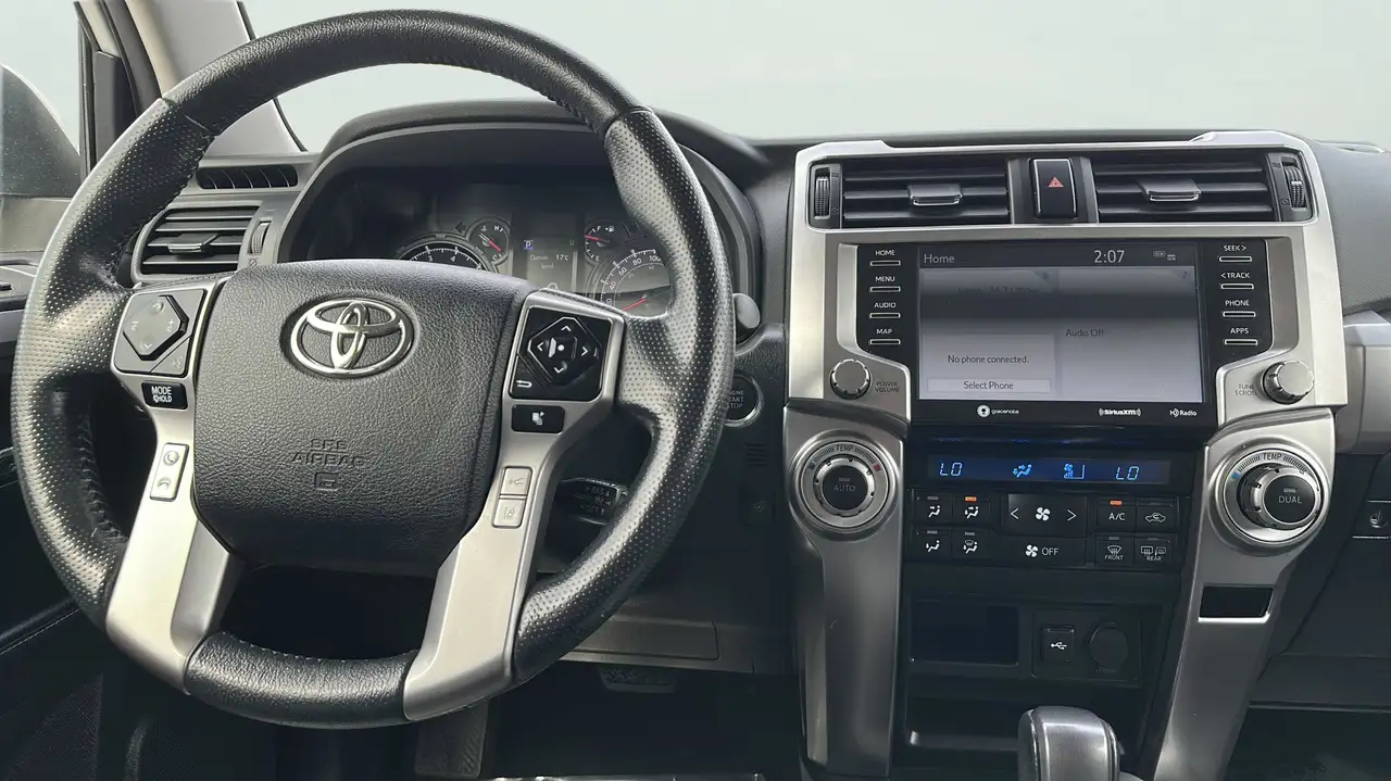 Toyota 4-Runner снимка Toyota 4-Runner