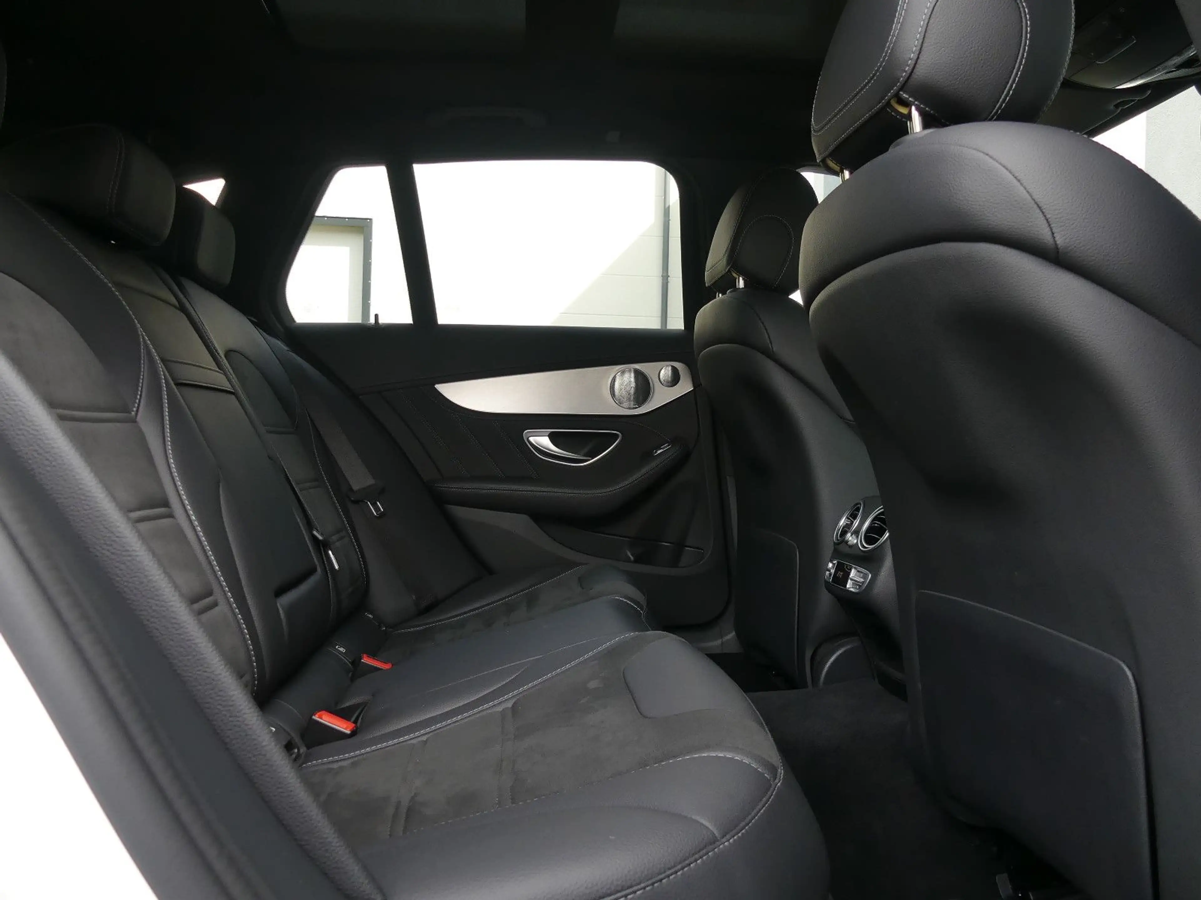 Mercedes-Benz C 63 AMG C 63 T AMG Perf.AGA/Pano/Burmester/Kamera/Night — photo 15