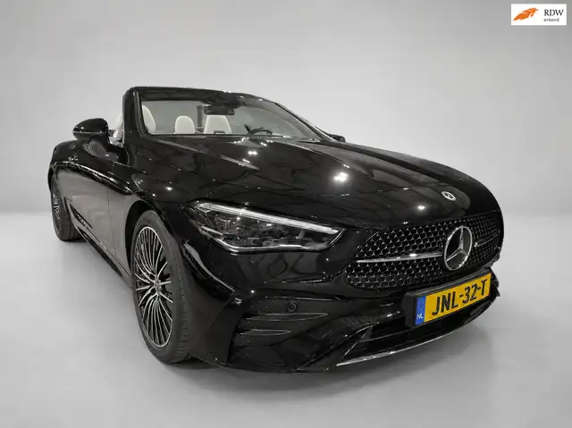 Mercedes-Benz CLE 200 Cabriolet AMG Line - Memorystoelen - Airscarf - Sf