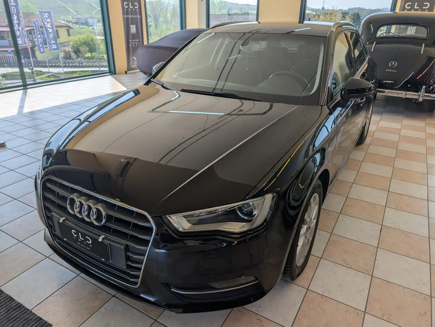 Audi A3 Sportback 1.6 tdi Business 110cv E6 Nero - 2