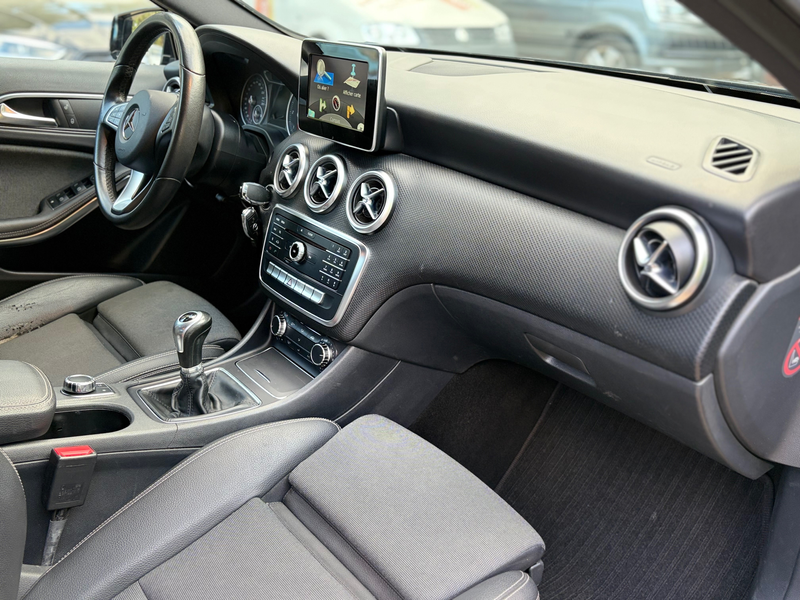 Mercedes-Benz A 160 *SEMI-CUIR*CLIM*NAVI*CAMERA*SG SPORT* — photo 10