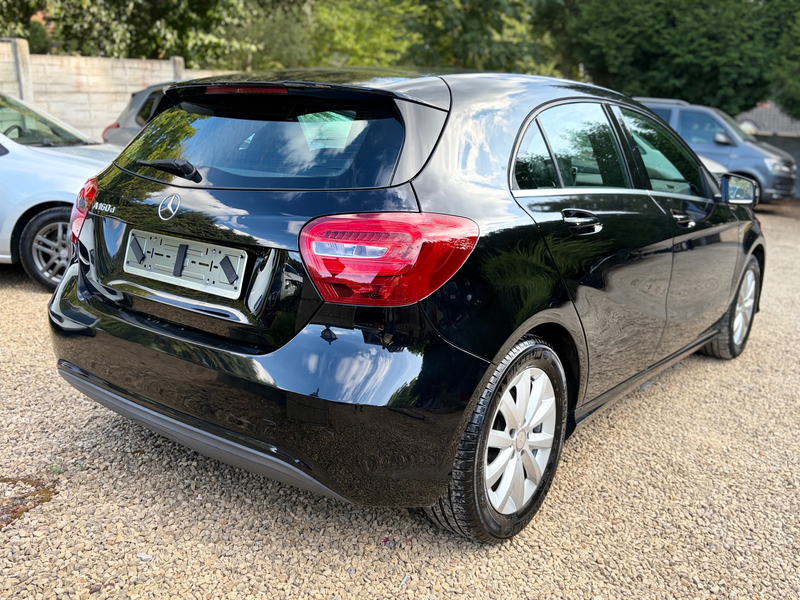 Mercedes-Benz A 160 *SEMI-CUIR*CLIM*NAVI*CAMERA*SG SPORT* — photo 3